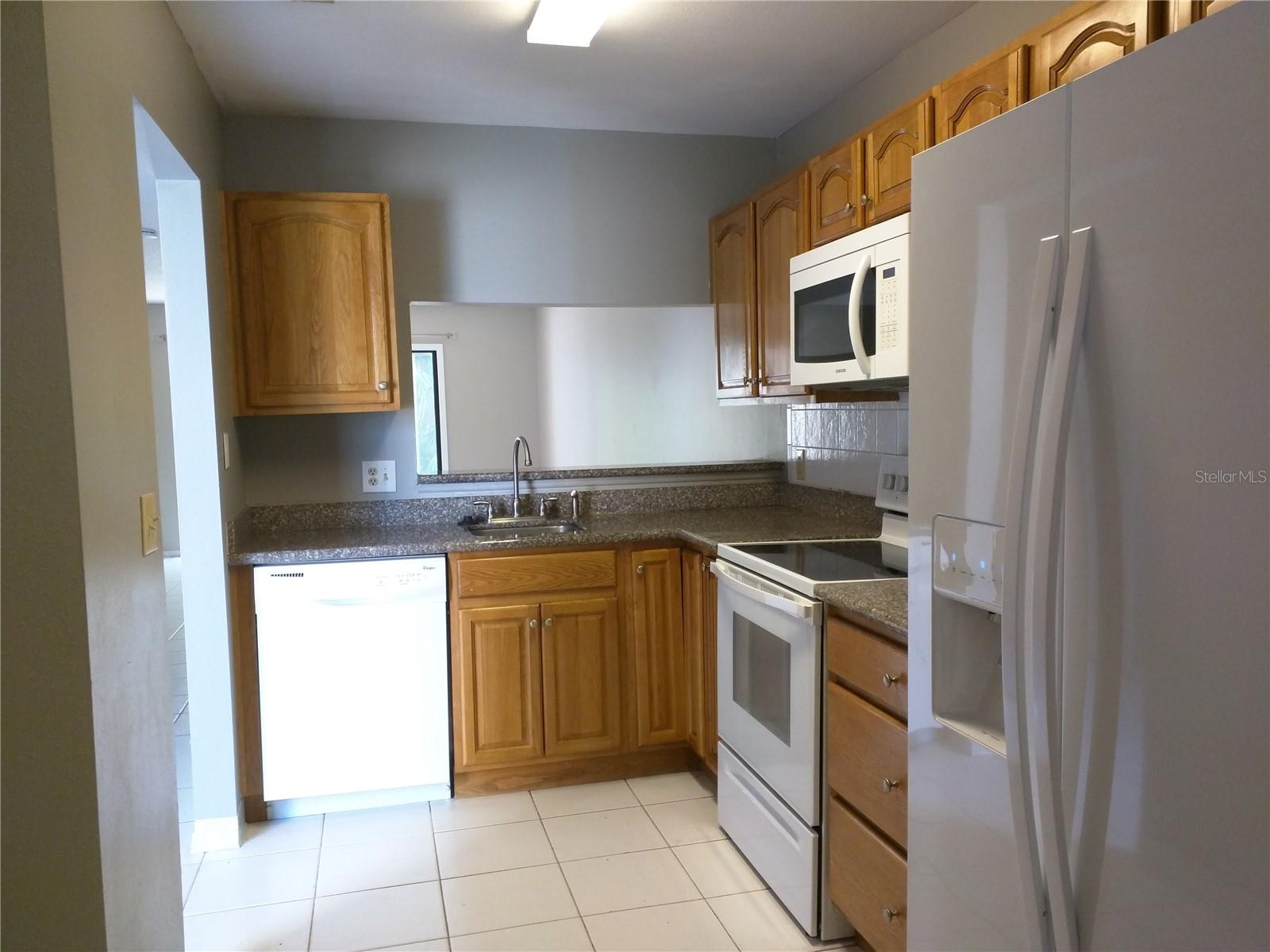 FAIRCREST I CONDO - Residential Lease