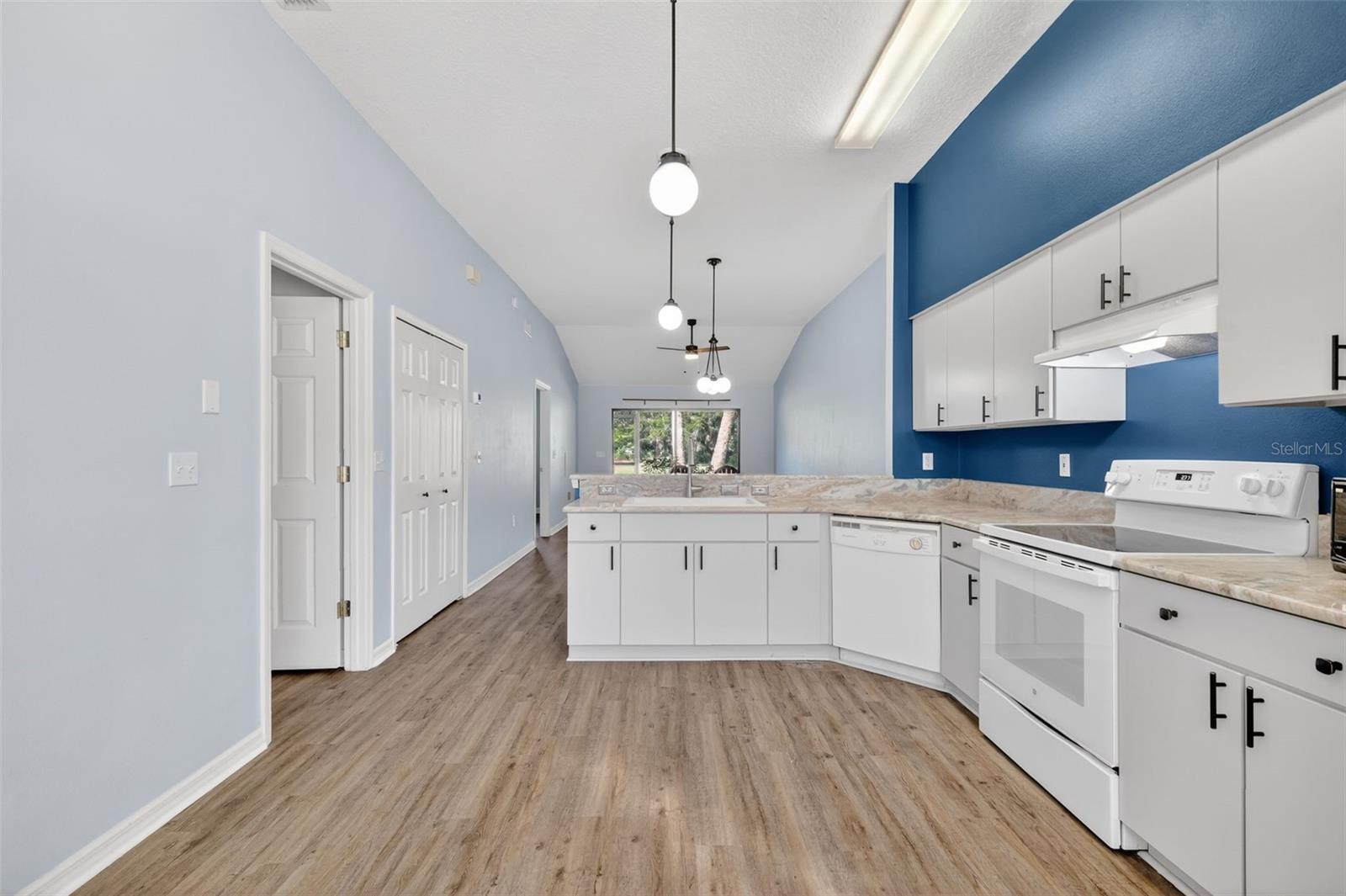 TAVARES BAYTREE PH III SUB - Residential