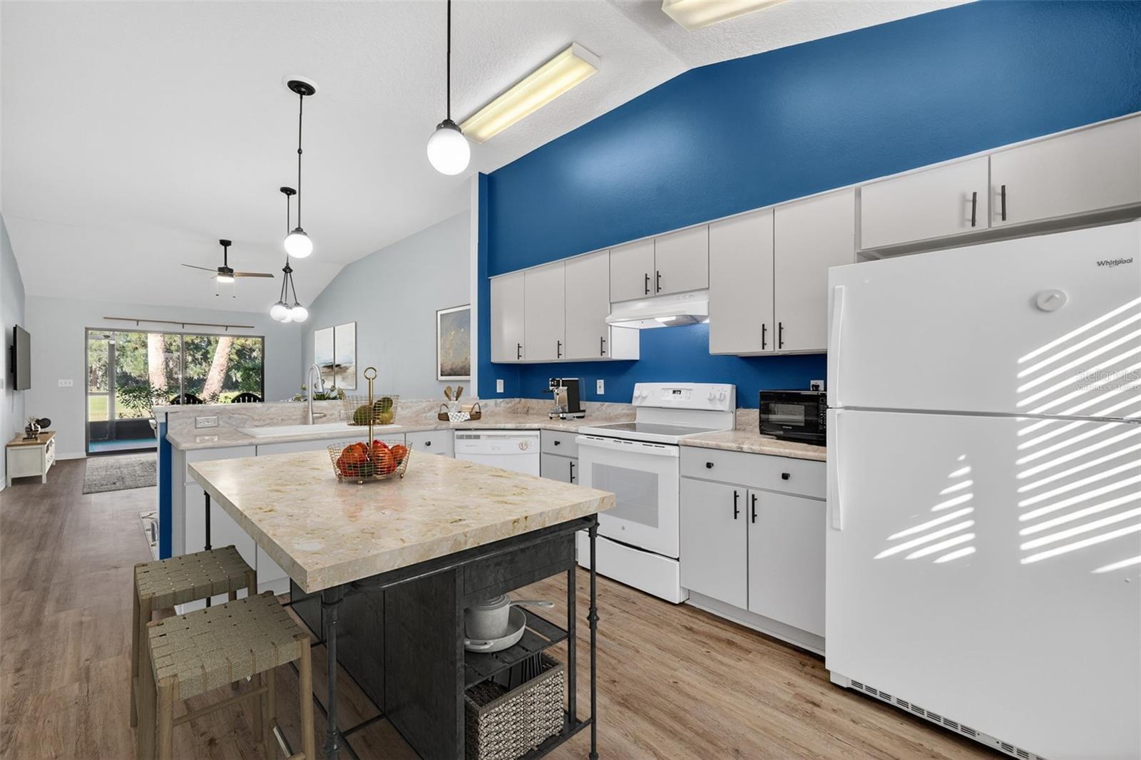 TAVARES BAYTREE PH III SUB - Residential