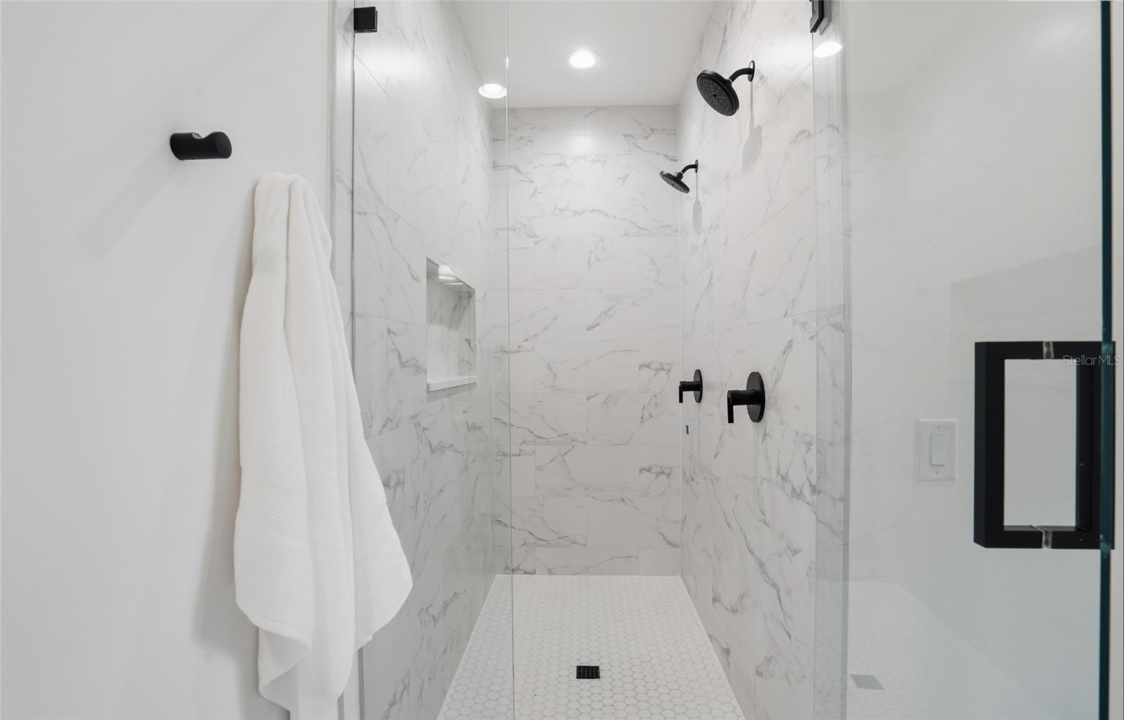 THE HARPER AND THE SAMSON - Residential