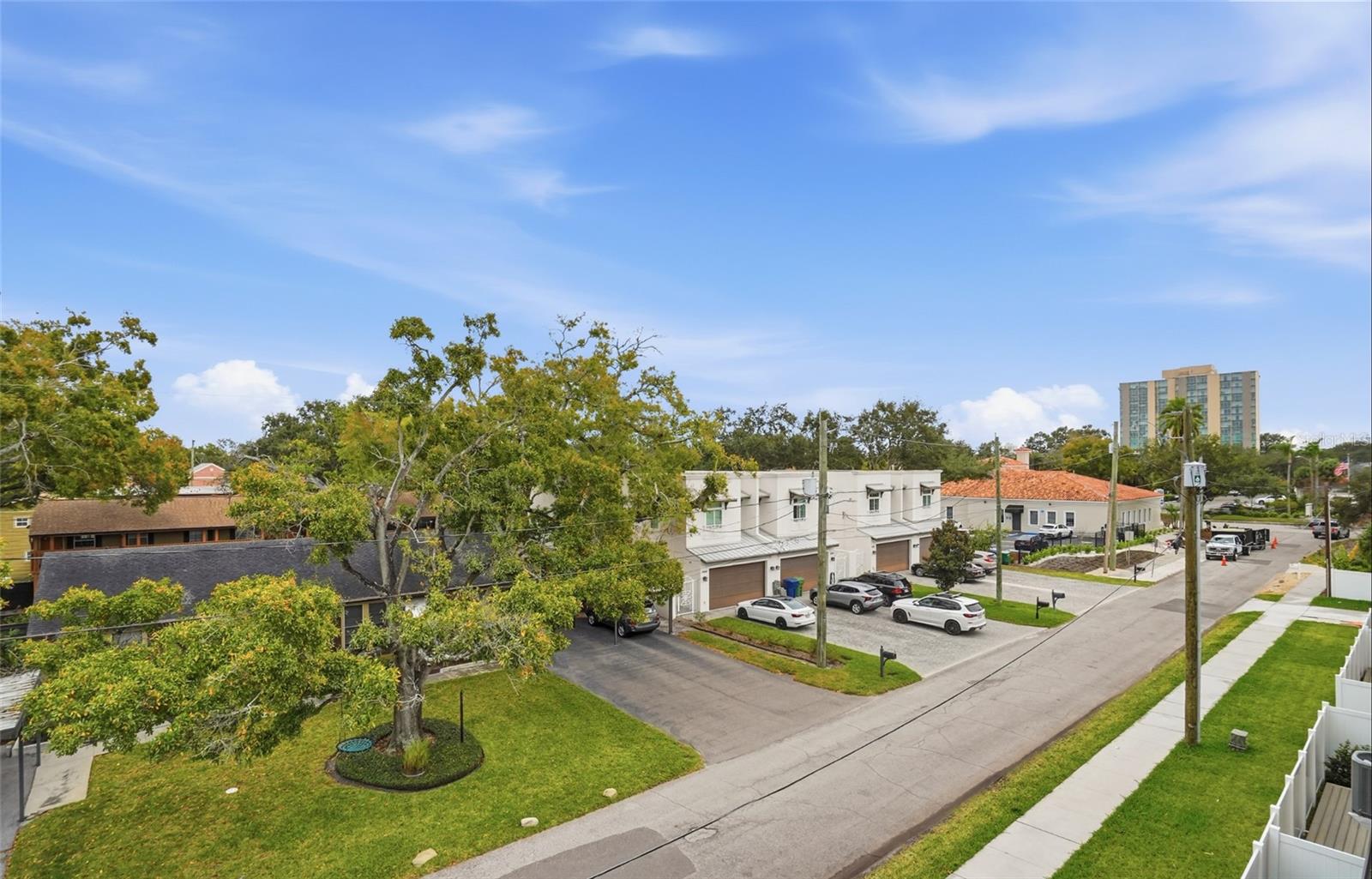 THE HARPER AND THE SAMSON - Residential