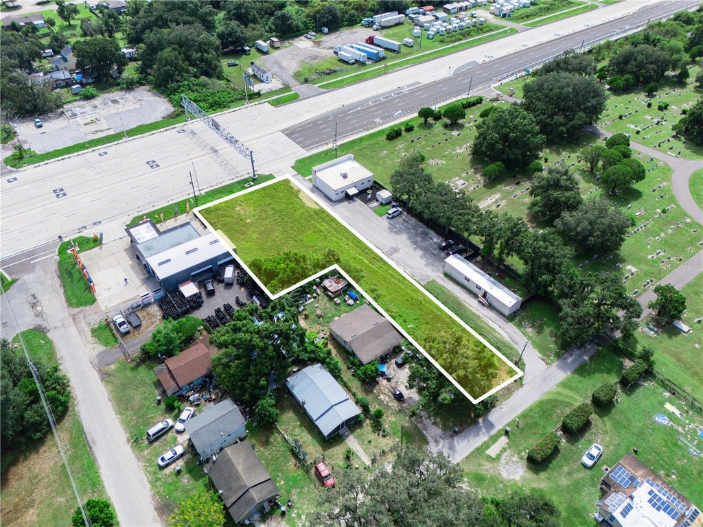 Photo of Lake Wales, FL 33853 (MLS # P4940003)