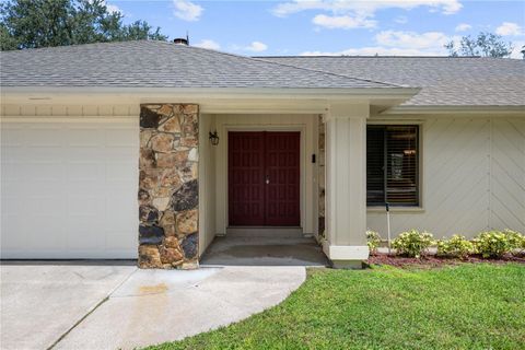 A home in APOPKA