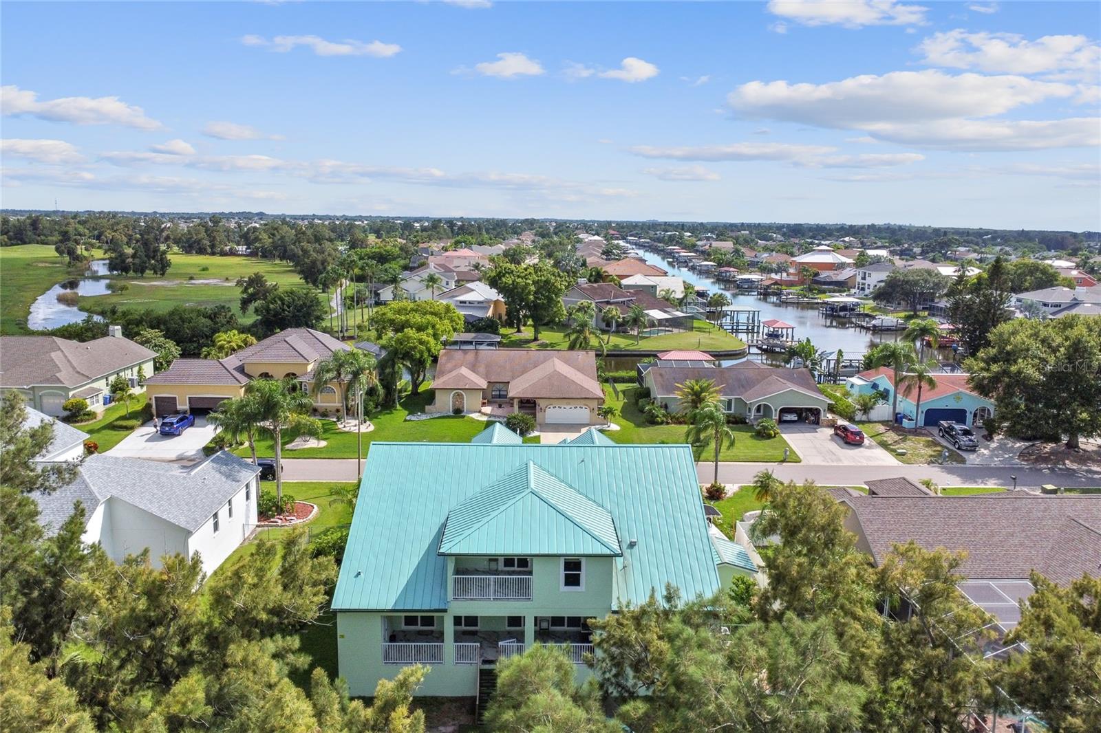 APOLLO BEACH UNIT SIX - Residential