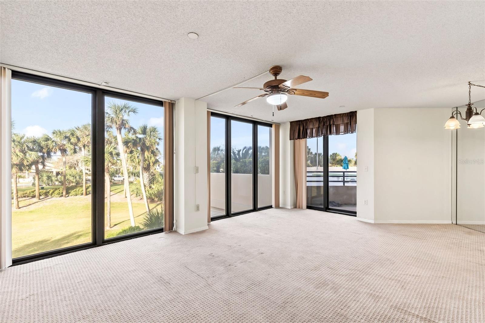 1 OCEANS WEST BOULEVARD 1B2