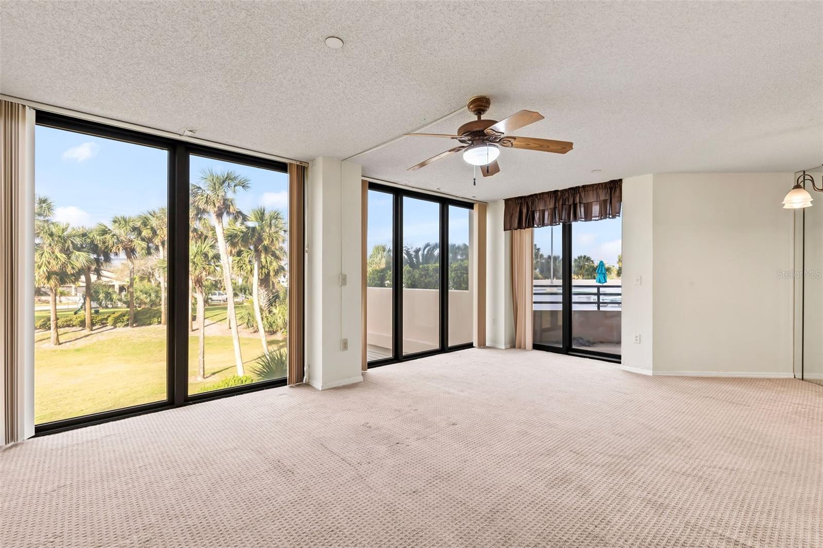 1 OCEANS WEST BOULEVARD 1B2
