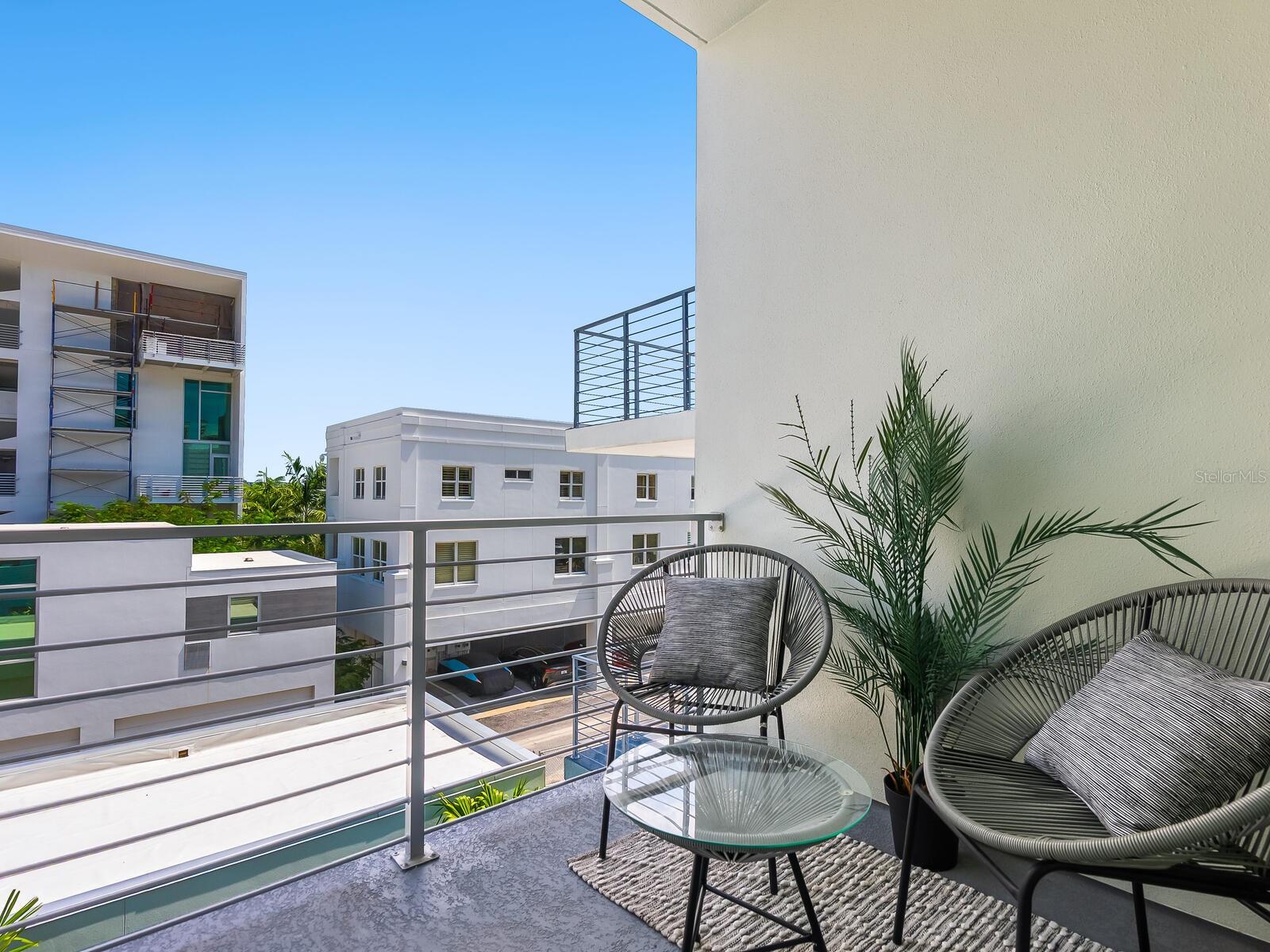 VISTA URBANA - Residential