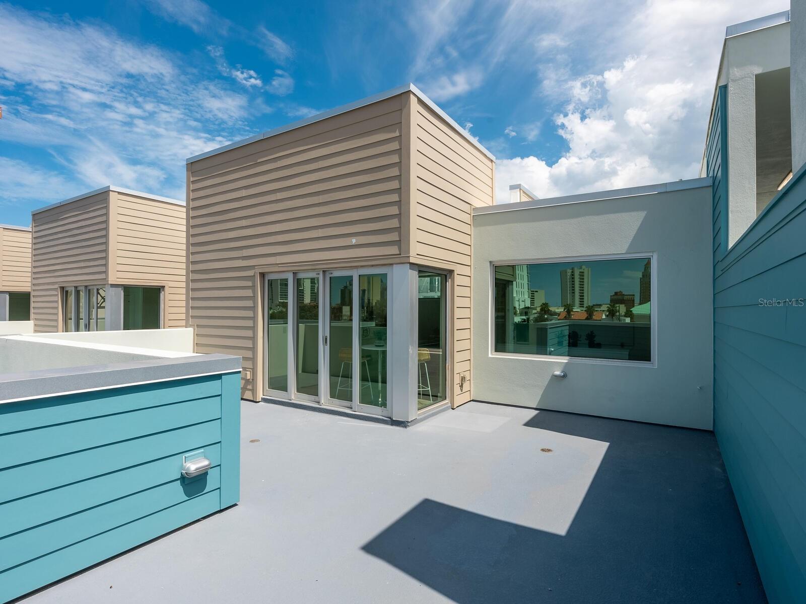 VISTA URBANA - Residential