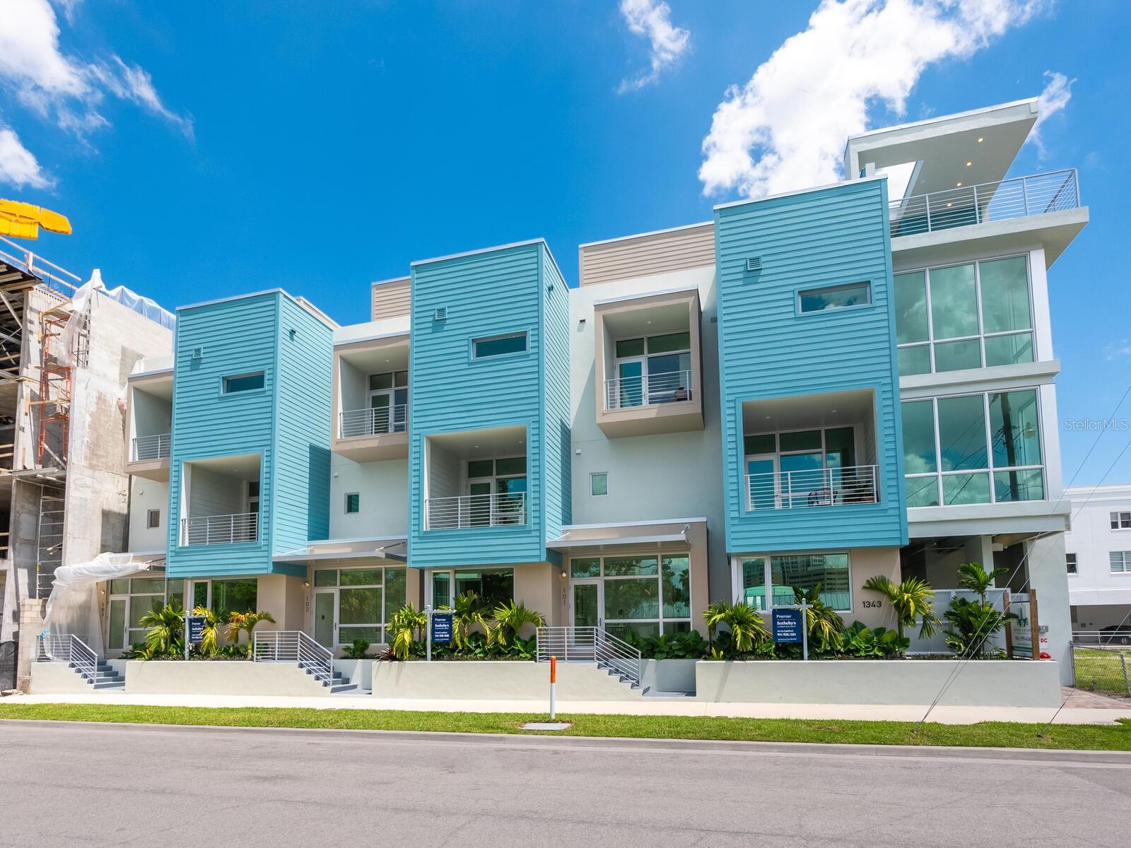 VISTA URBANA - Residential