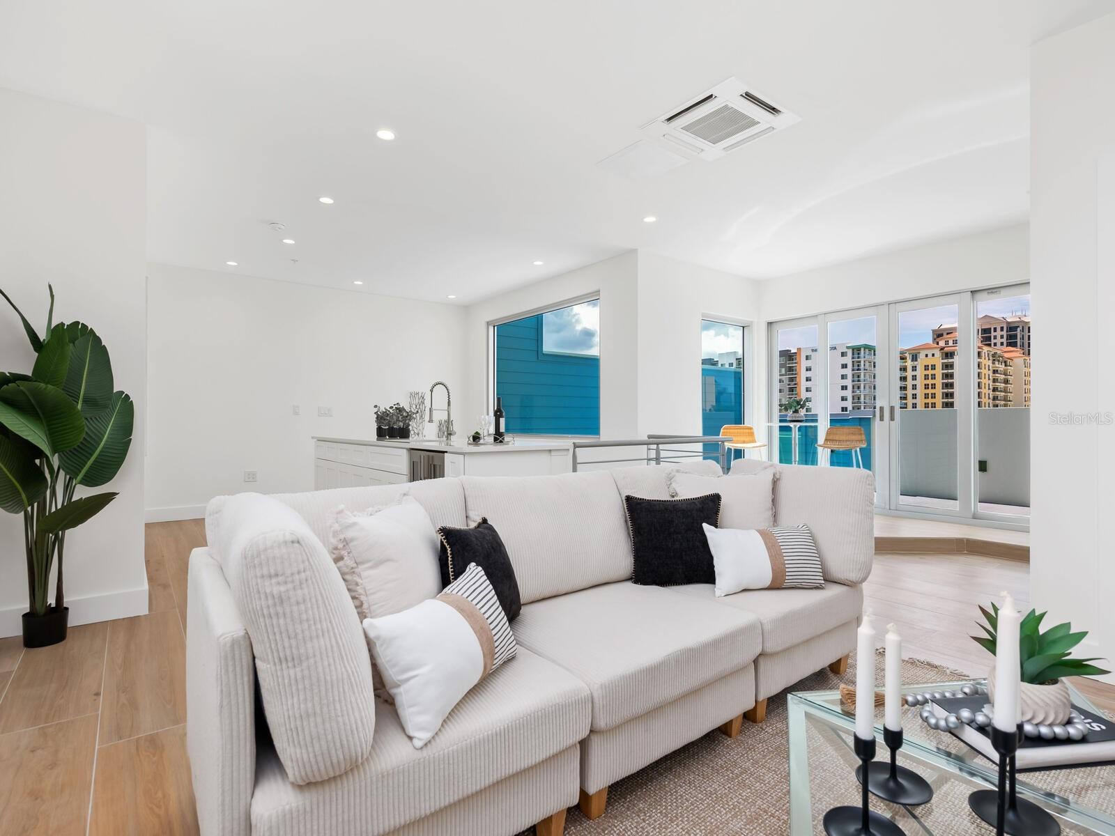 VISTA URBANA - Residential