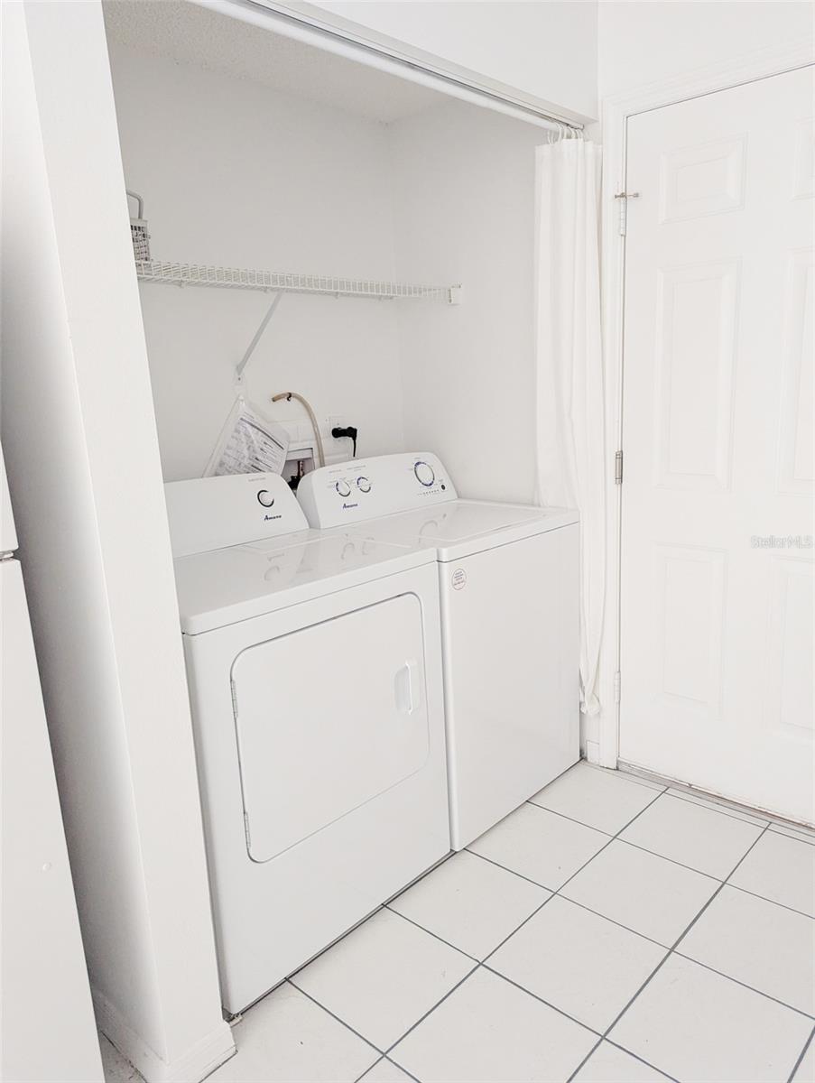 SUN KETCH TWNHMS AT CYPRESS LAKES - Residential