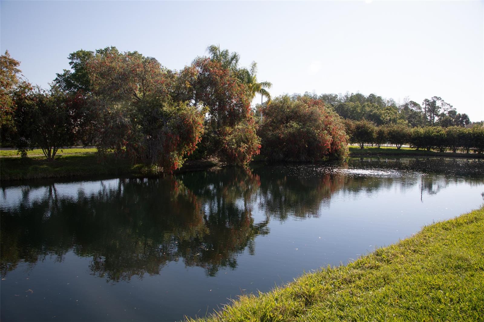 SUN KETCH TWNHMS AT CYPRESS LAKES - Residential