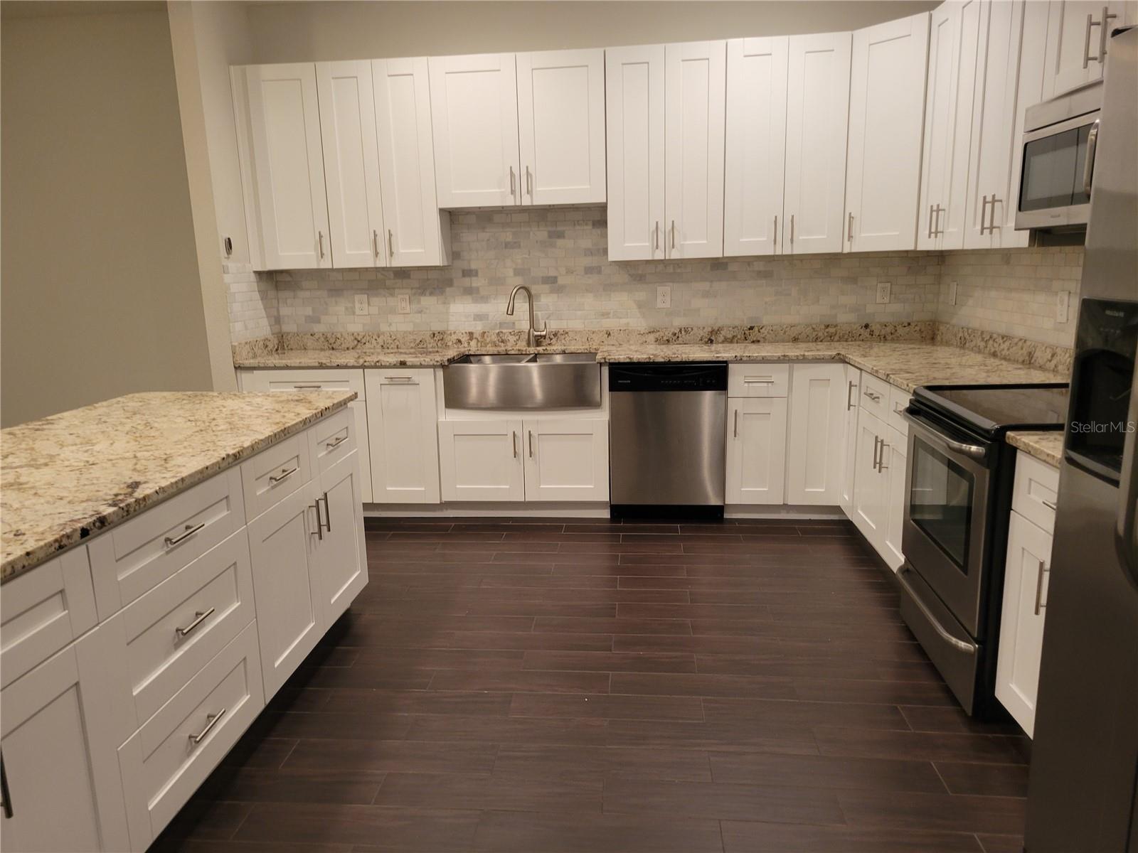 DIRTE - Residential Lease