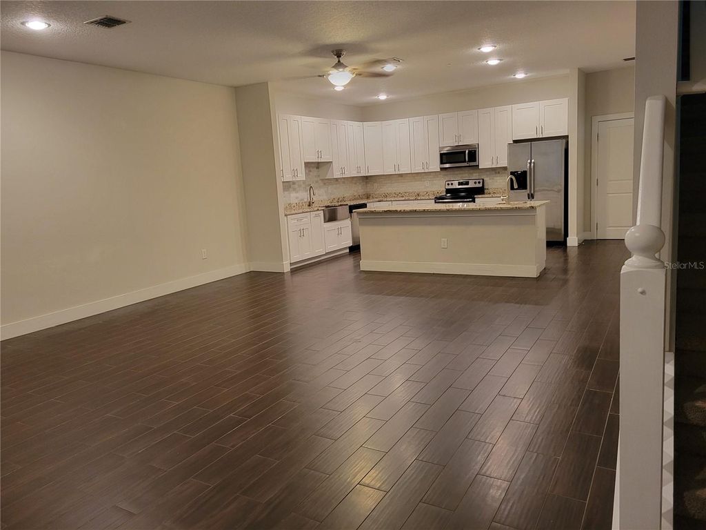 Photo of 1212 S Bumby Avenue, Orlando, FL 32806 (MLS # O6397116)