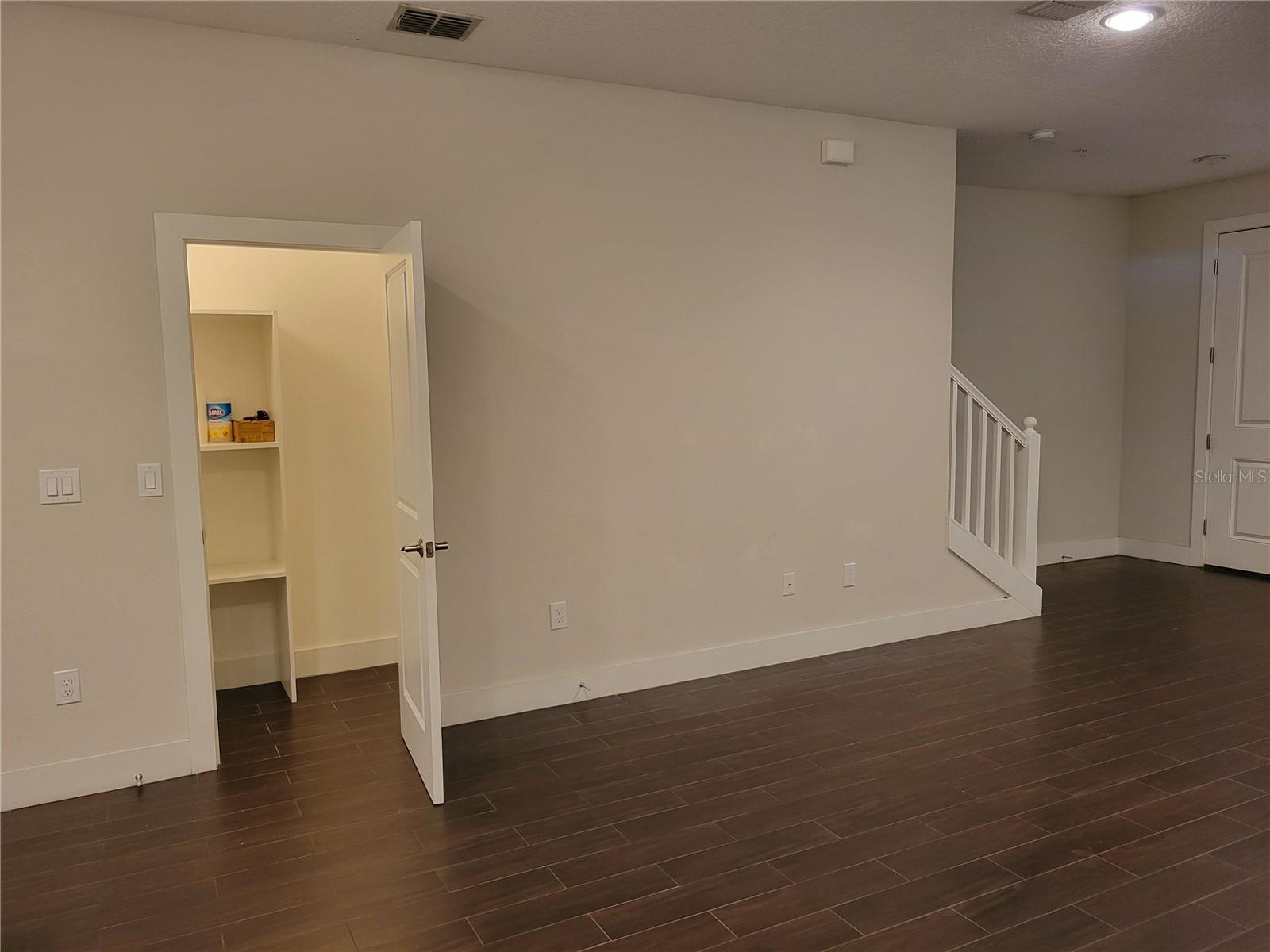 DIRTE - Residential Lease