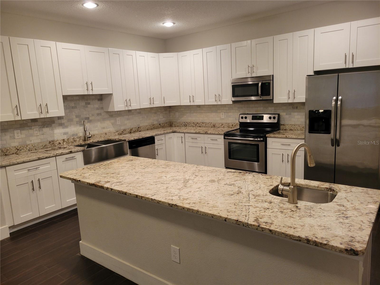 DIRTE - Residential Lease