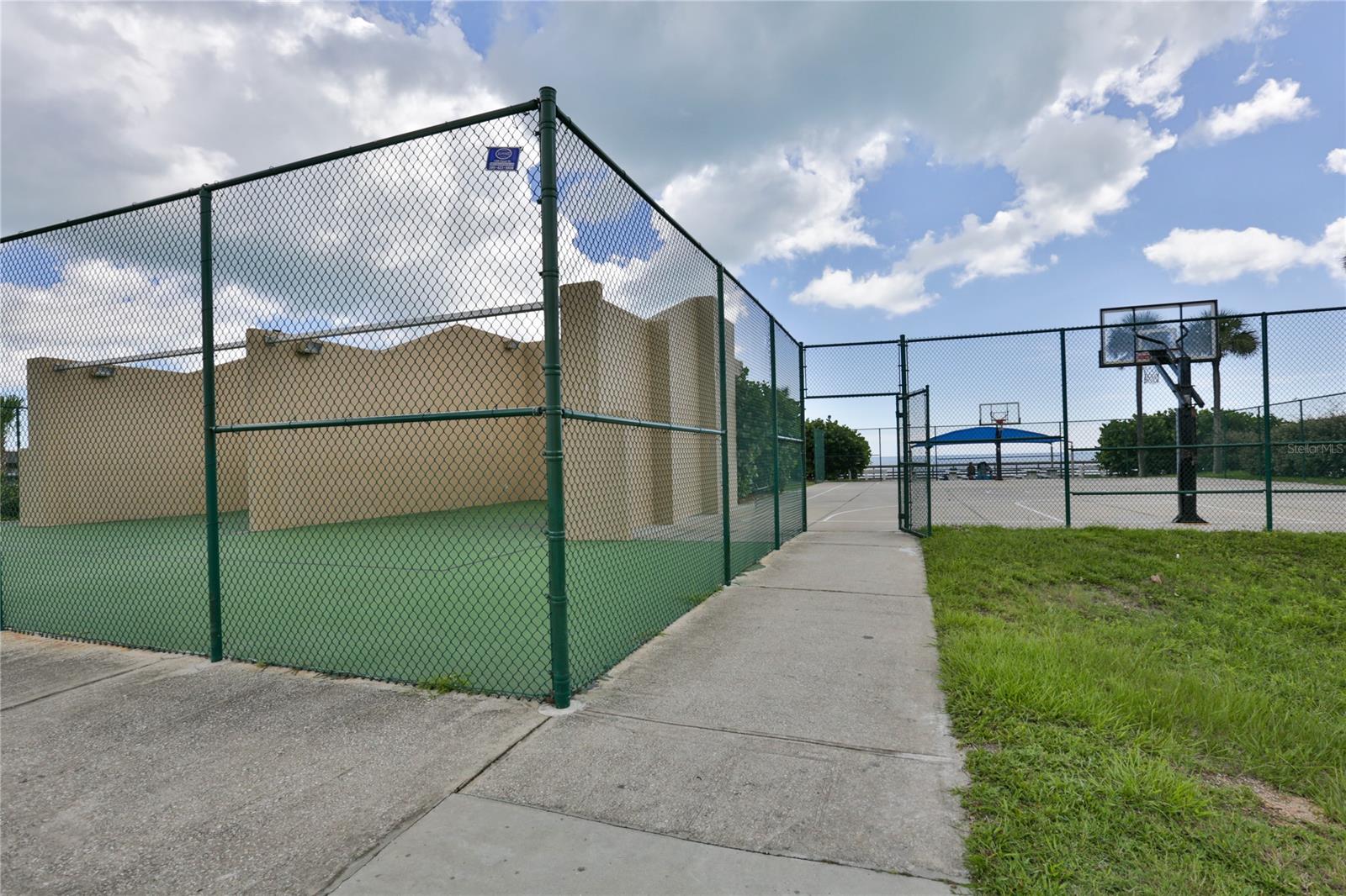 Mariners Cove Condo - Residential