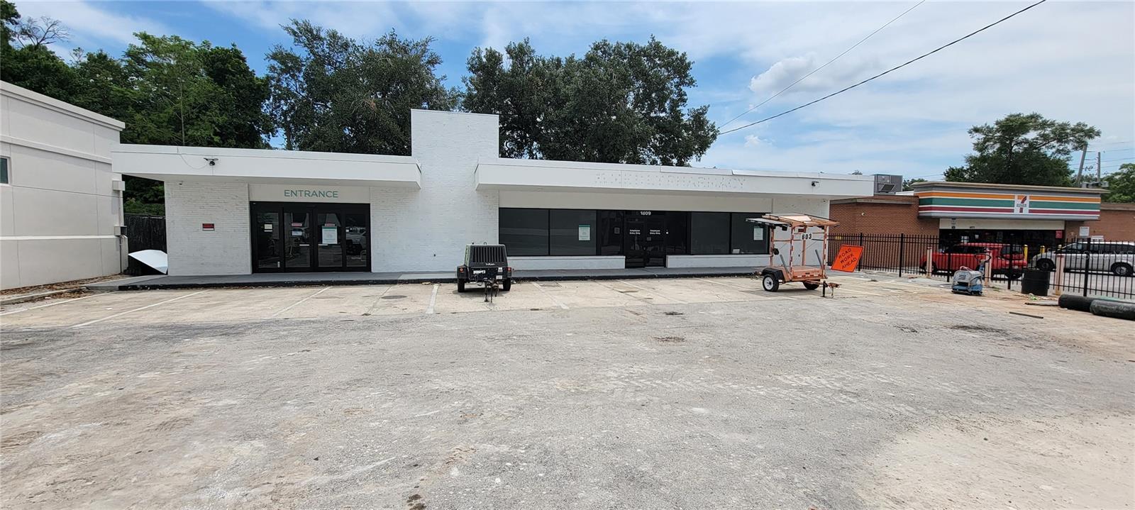 Freestanding SODO Retail for Lease - $30/SF NNN - 1809 S. Orange Ave, Orlando, FL 32806. Excellent single-tenant retail opportunity on busy S Orange Ave. 3,700SF nearly move-in ready condition. Located in the hart of the red hot SODO district. Great walkability and surrounded by other retailers. Across the street from Orlando Regional Medical Center. MU-1 zoning suitable to a variety of uses, including medical, retail, office. Double lot offers ample private parking. Signage available on private pole sign and on building facade.