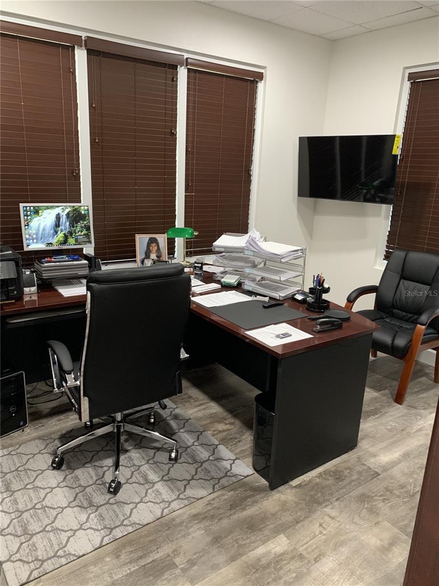 FRANKLIN FIELD BUS CENTER - Commercial Sale