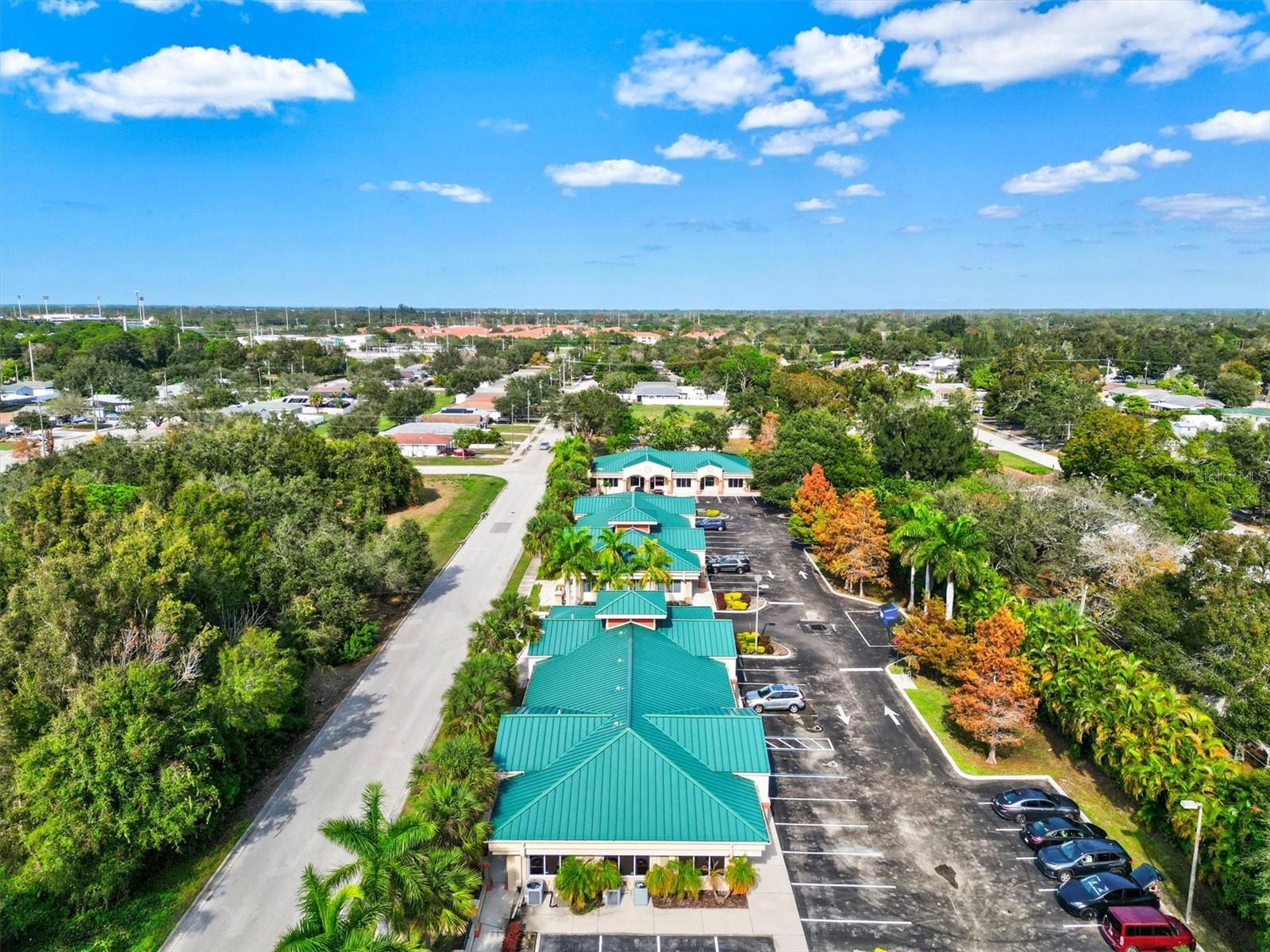 FRANKLIN FIELD BUS CENTER - Commercial Sale