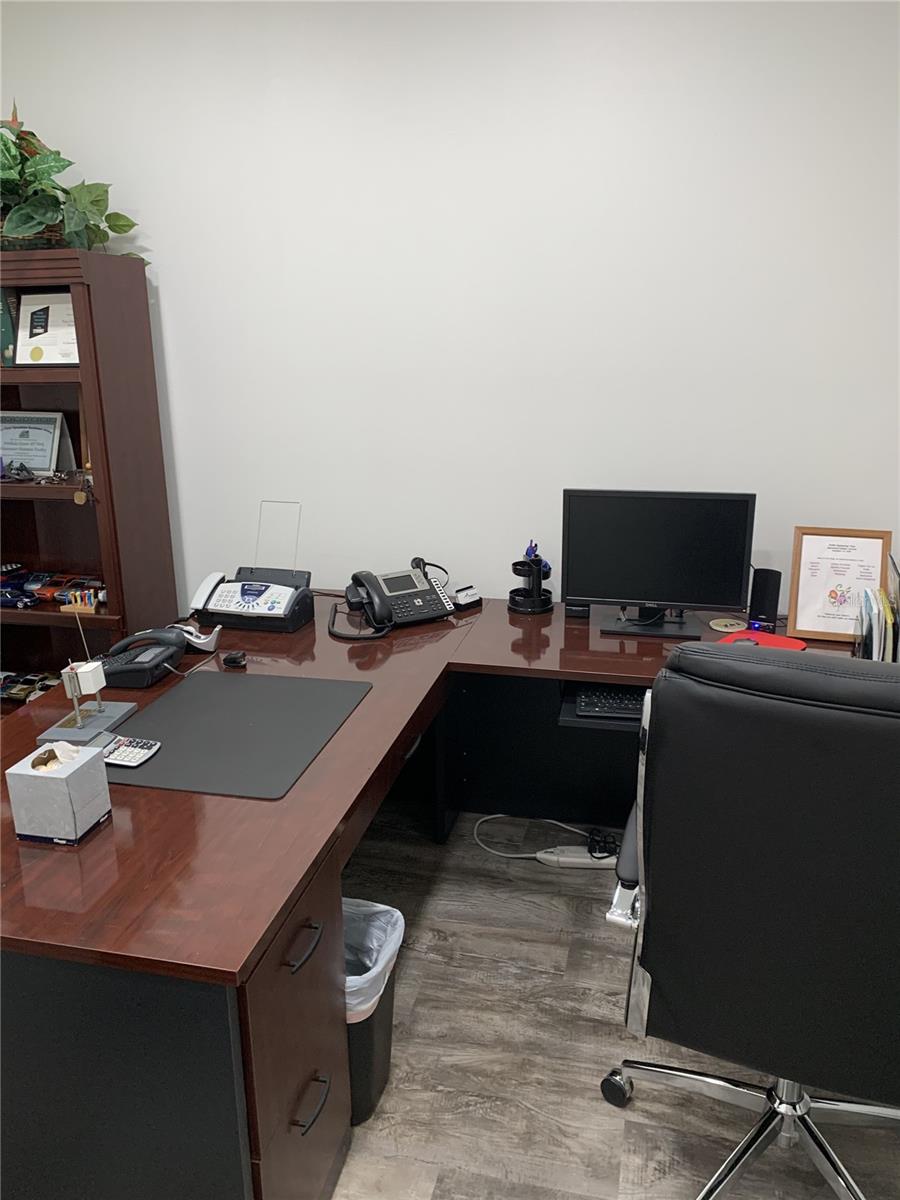 FRANKLIN FIELD BUS CENTER - Commercial Sale