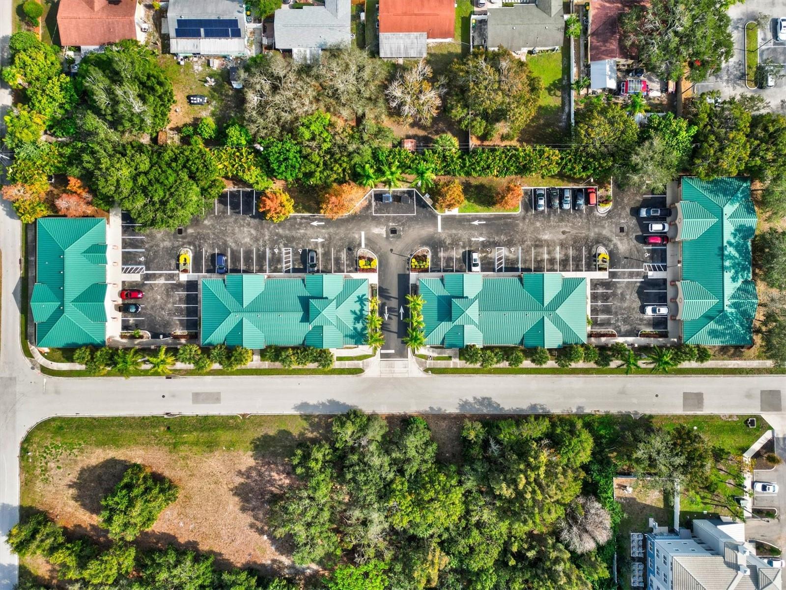 FRANKLIN FIELD BUS CENTER - Commercial Sale