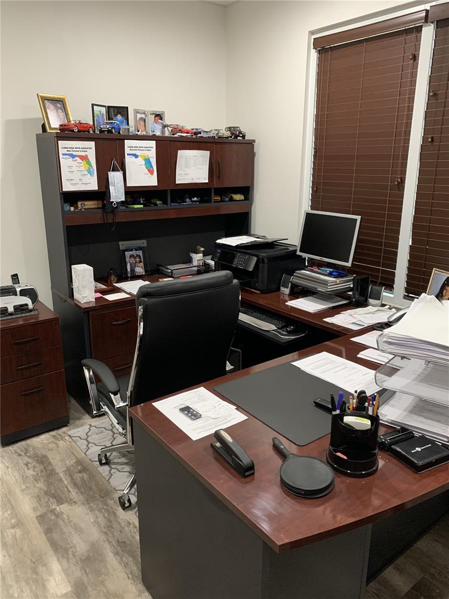 FRANKLIN FIELD BUS CENTER - Commercial Sale