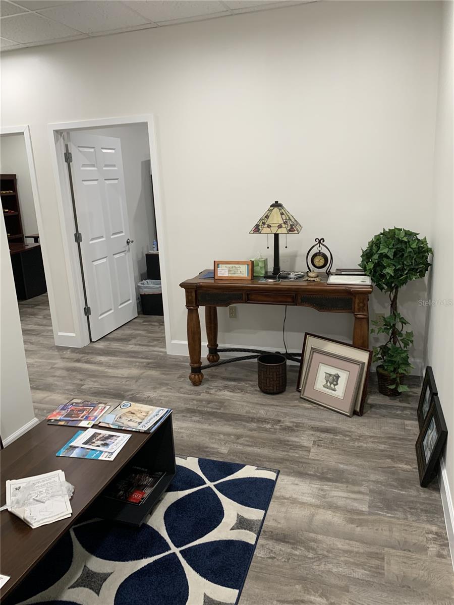 FRANKLIN FIELD BUS CENTER - Commercial Sale