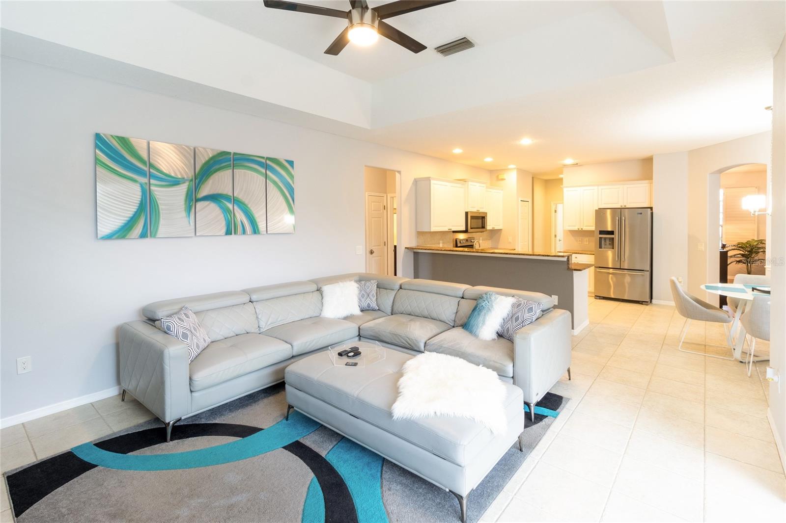 THREE OAKS - Residential