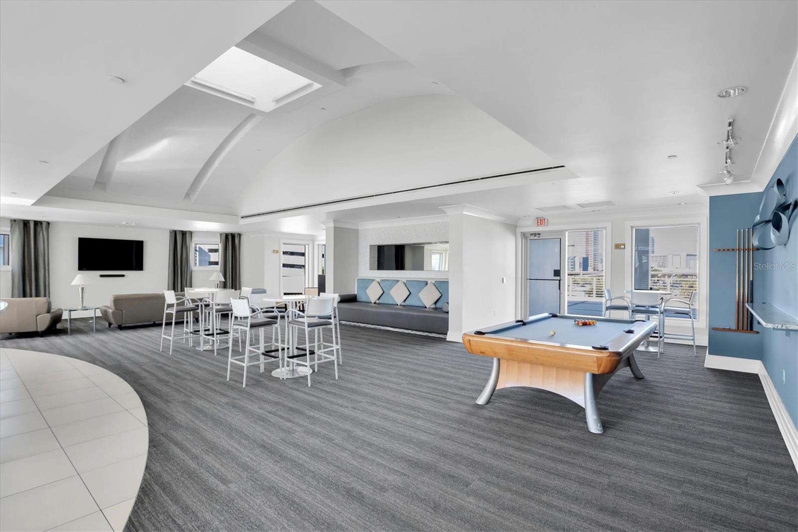 TOWERS OF CHANNELSIDE CONDOMIN - Residential