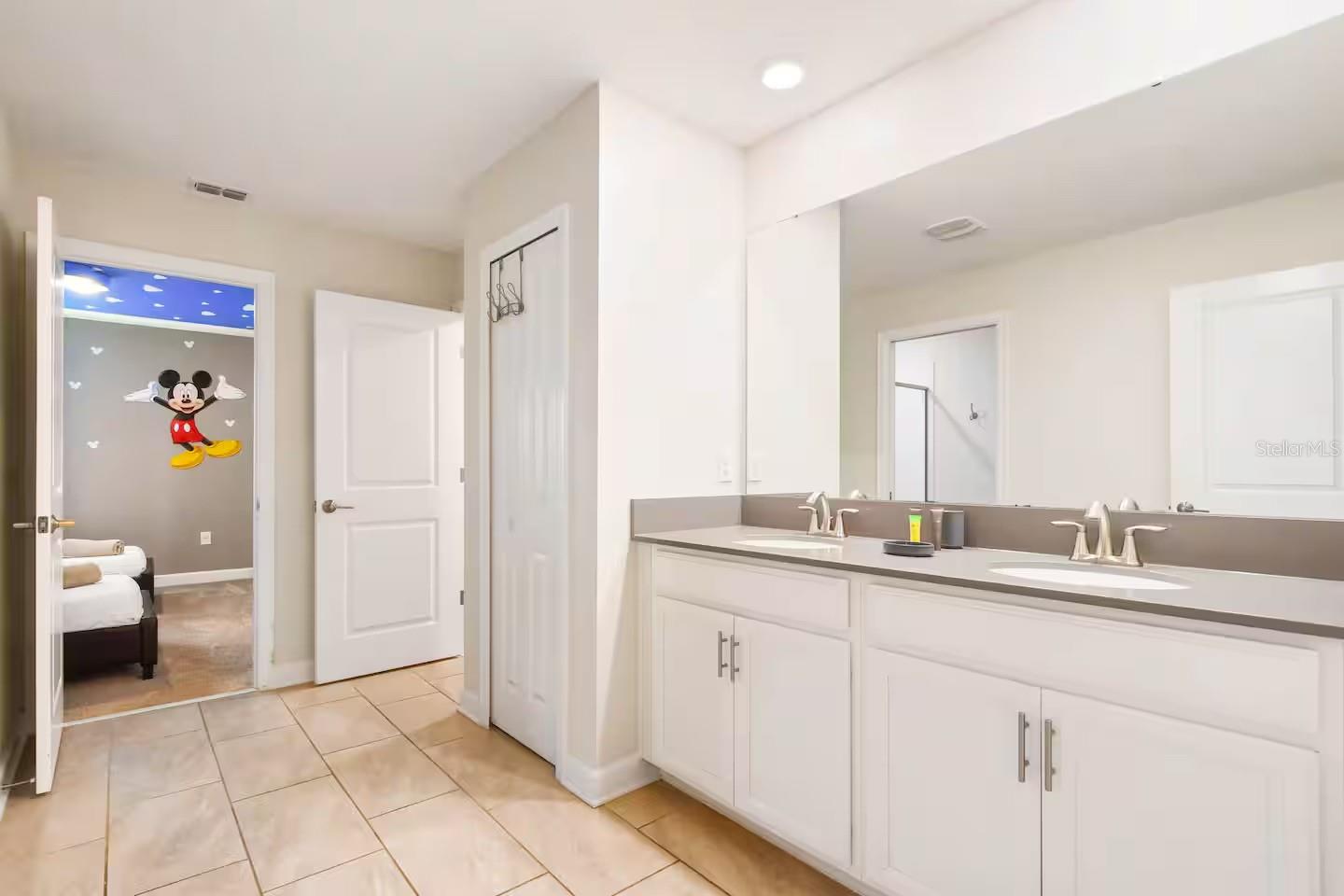 COVE AT STOREY LAKE II - Residential