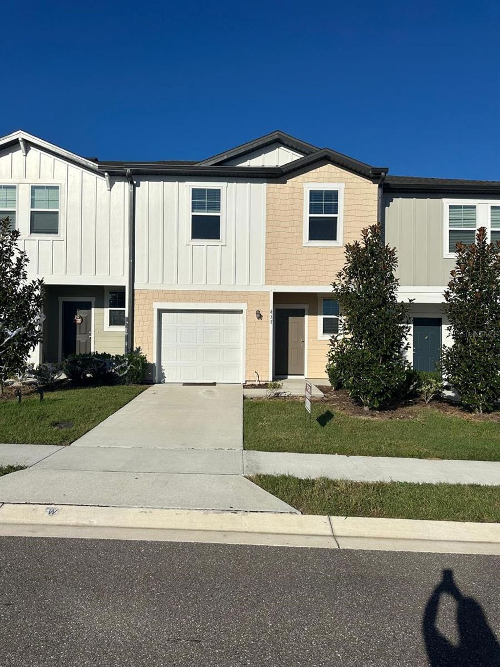 Photo of 437 Madison Drive, Davenport, FL 33837 (MLS # S5136653)