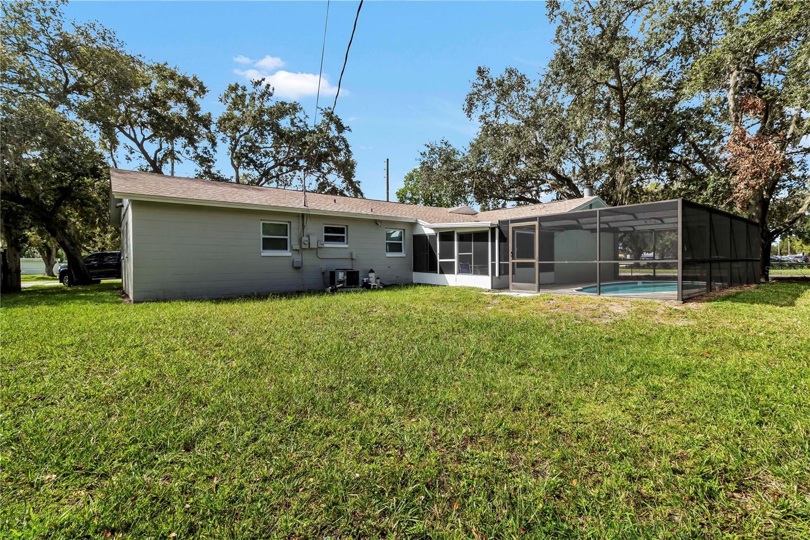 FLORIDA LAND & IMPROV CO ADD - Residential Lease