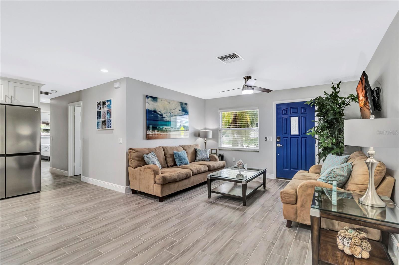 FLORIDA LAND & IMPROV CO ADD - Residential Lease