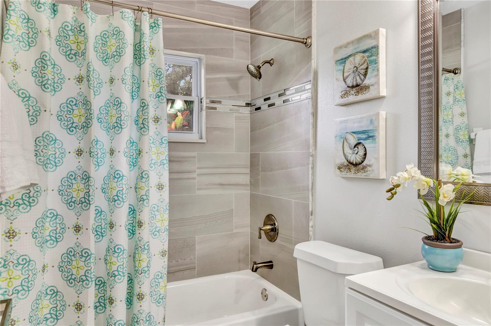 FLORIDA LAND & IMPROV CO ADD - Residential Lease