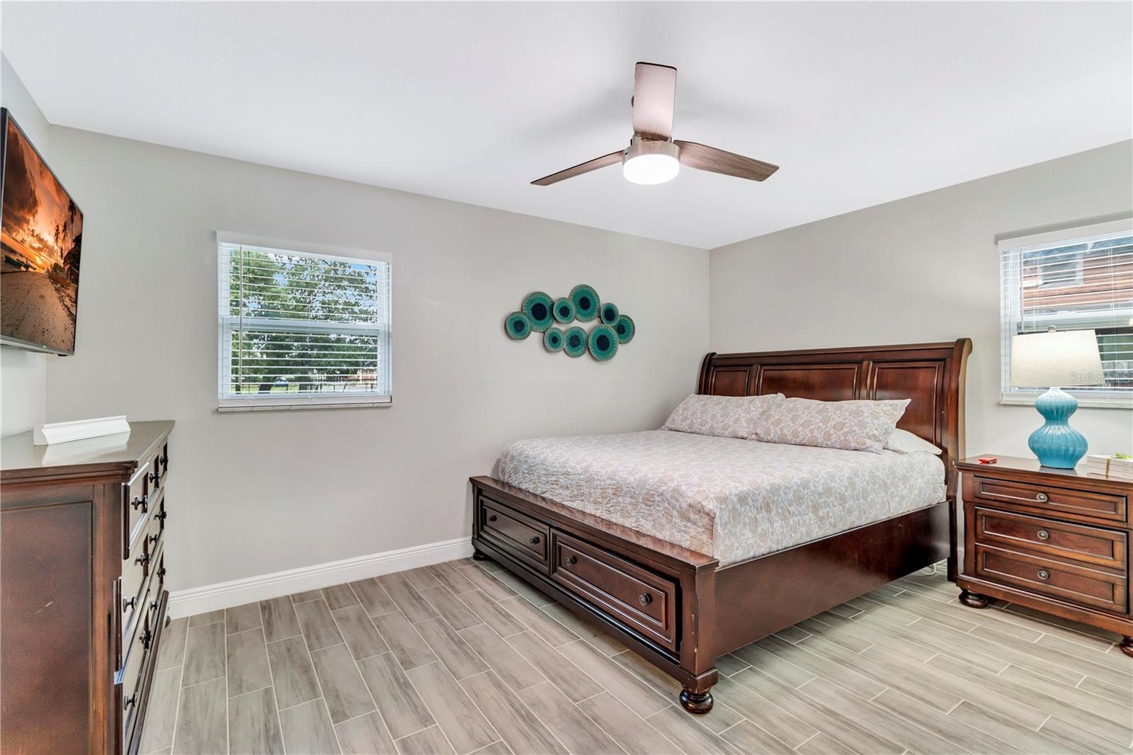 FLORIDA LAND & IMPROV CO ADD - Residential Lease