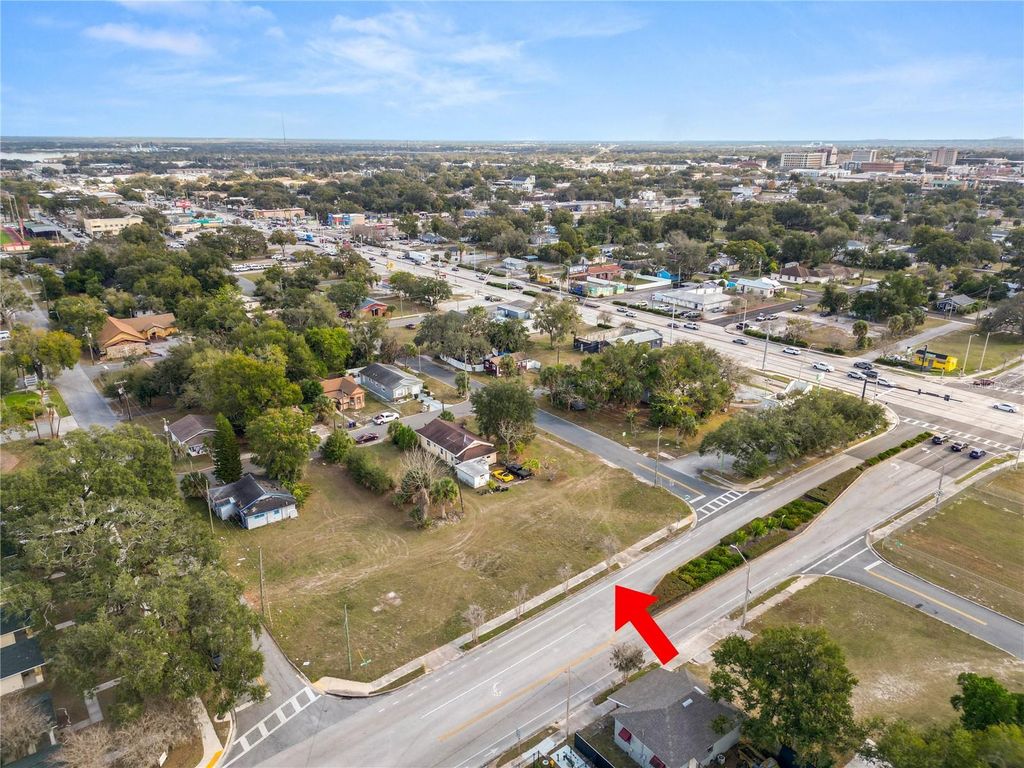 Photo of 1029 Martin L King Jr Avenue, Lakeland, FL 33805 (MLS # L4958587)