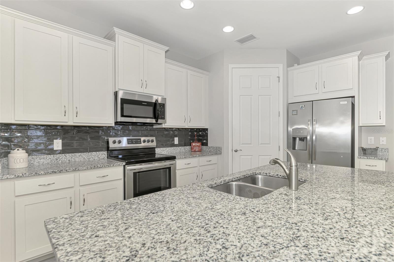 PRESERVE/WEST VLGS PH 1 - Residential