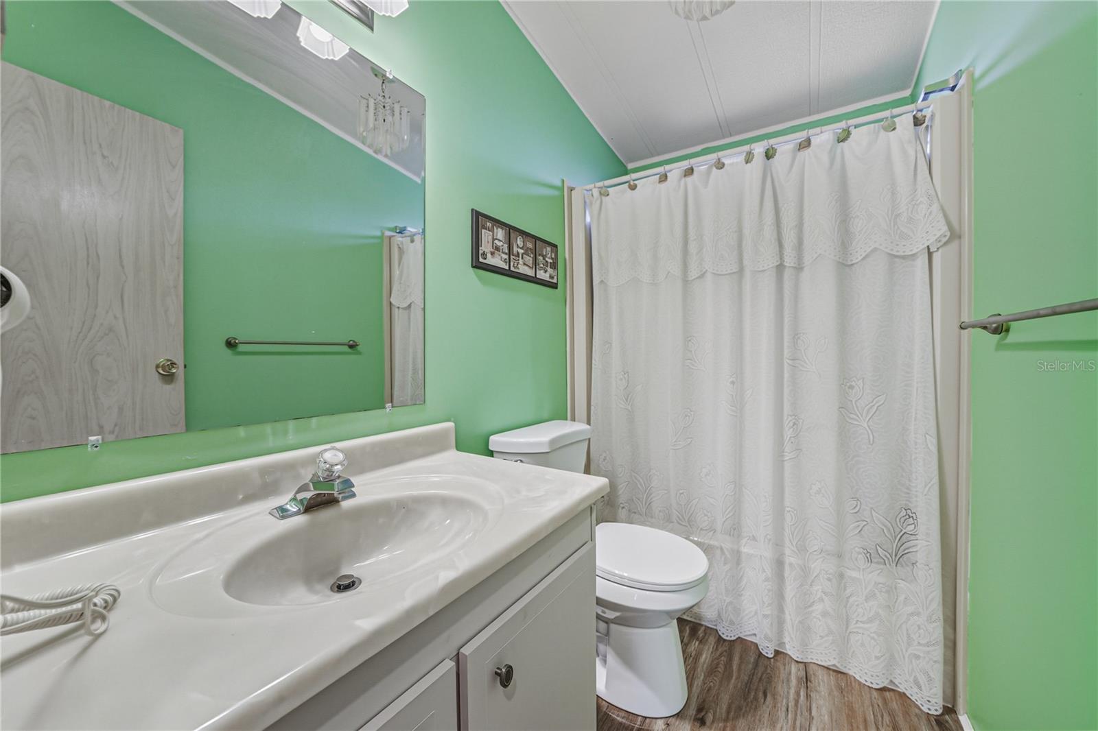 COLONY HILLS COMMUNITY - Residential