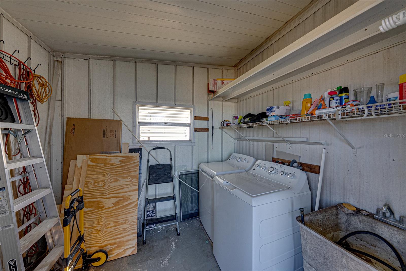 COLONY HILLS COMMUNITY - Residential