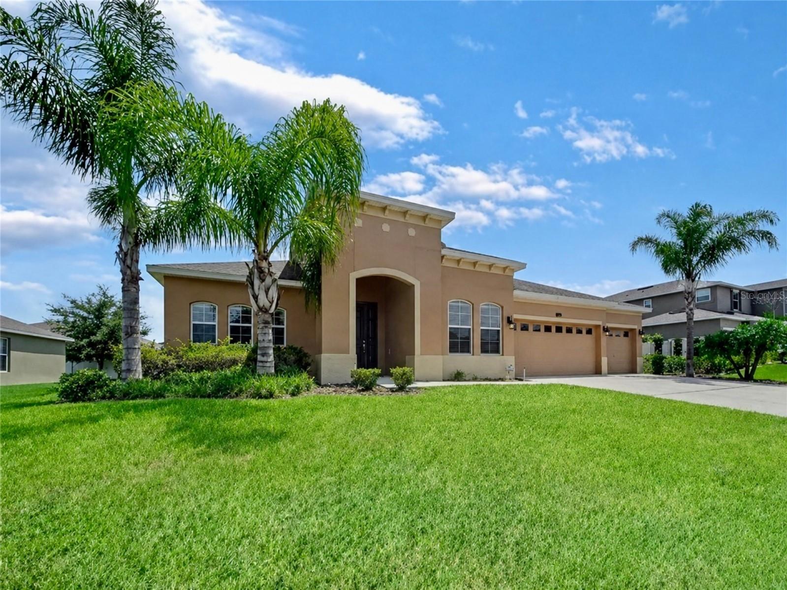 428 PALASTRO AVENUE