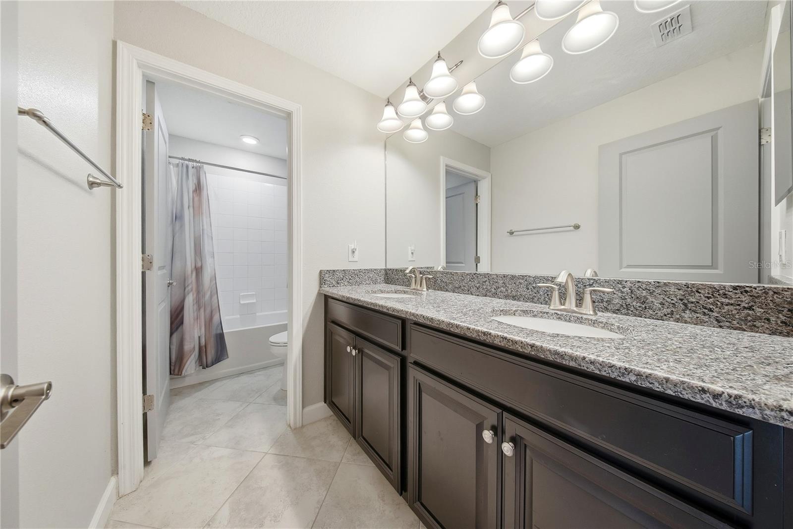 OAKS AT SHADY CREEK PH 1 - Residential