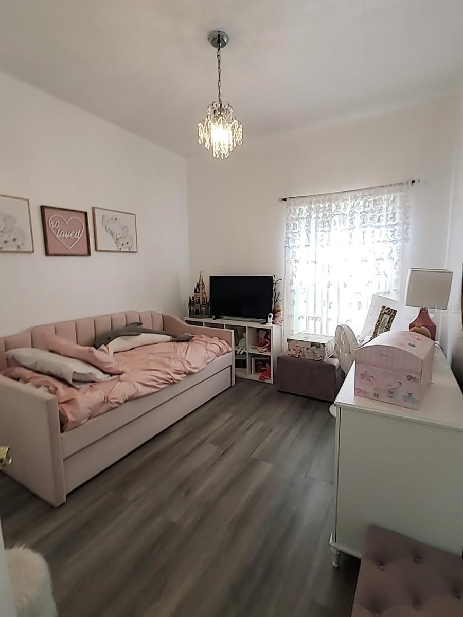 ESTANCIA - Residential