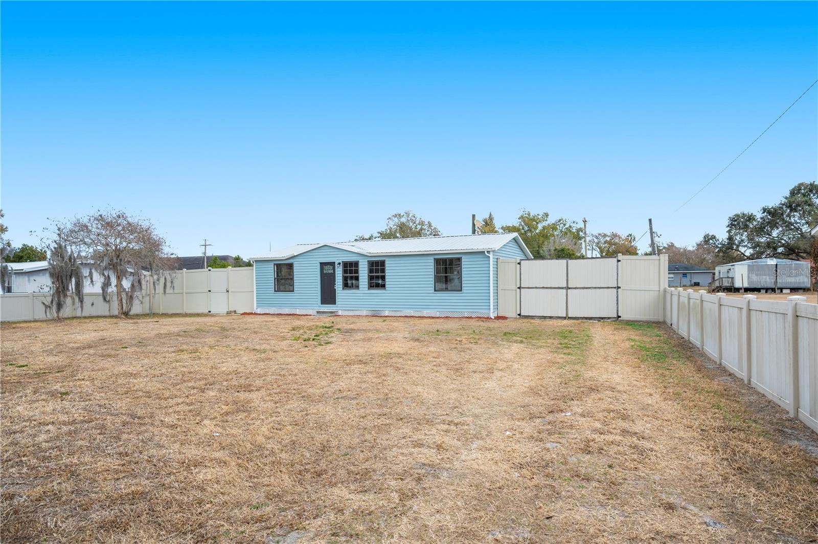 CLEARWATER LAKE ESTATES SUB - Residential