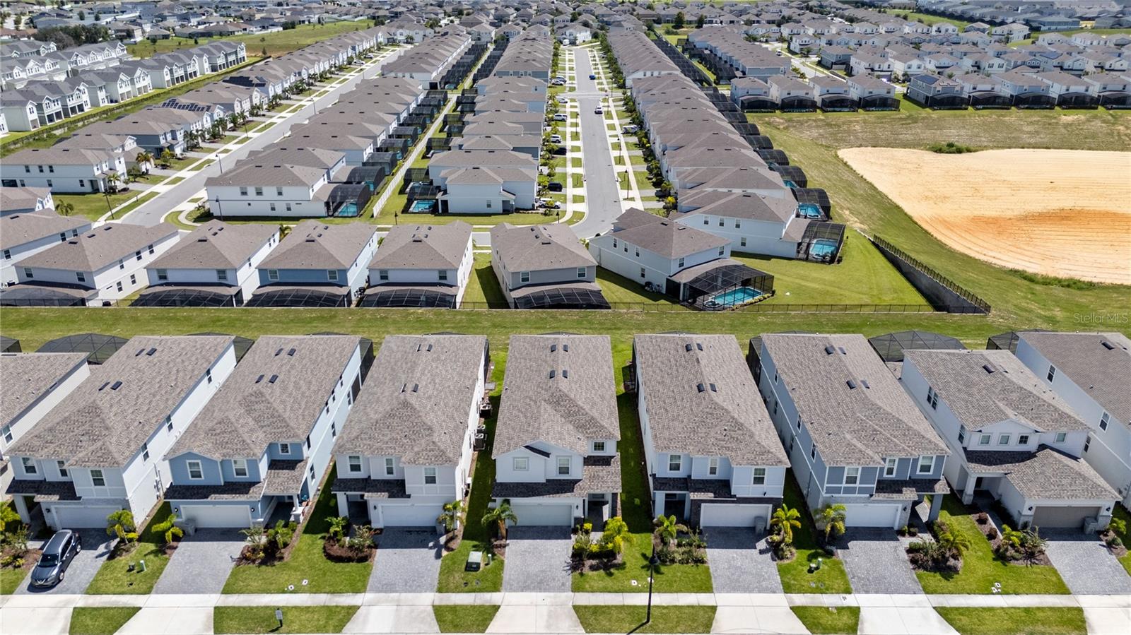 WINDSOR ISLAND RESIDENCE PH 2B - Residential