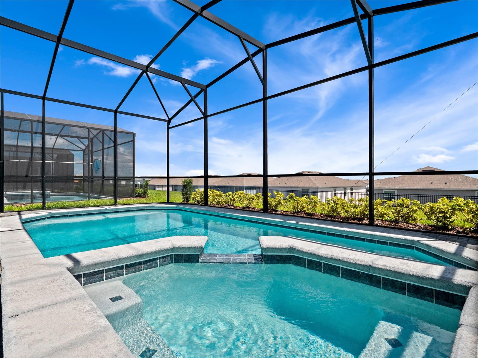 WINDSOR ISLAND RESIDENCE PH 2B - Residential