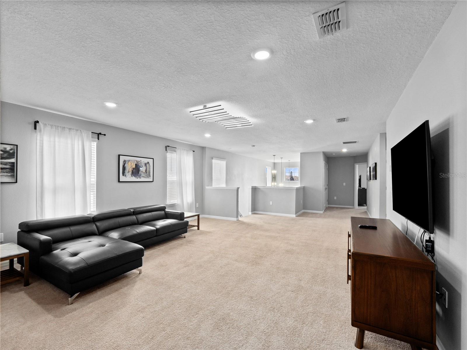 WINDSOR ISLAND RESIDENCE PH 2B - Residential