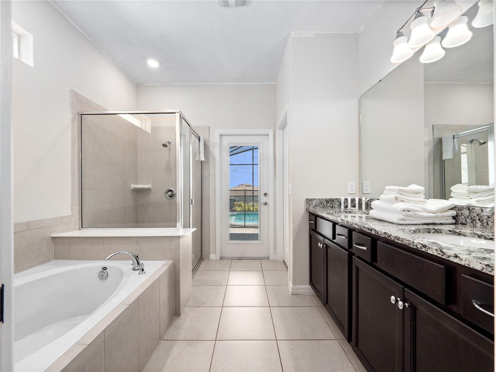 WINDSOR ISLAND RESIDENCE PH 2B - Residential