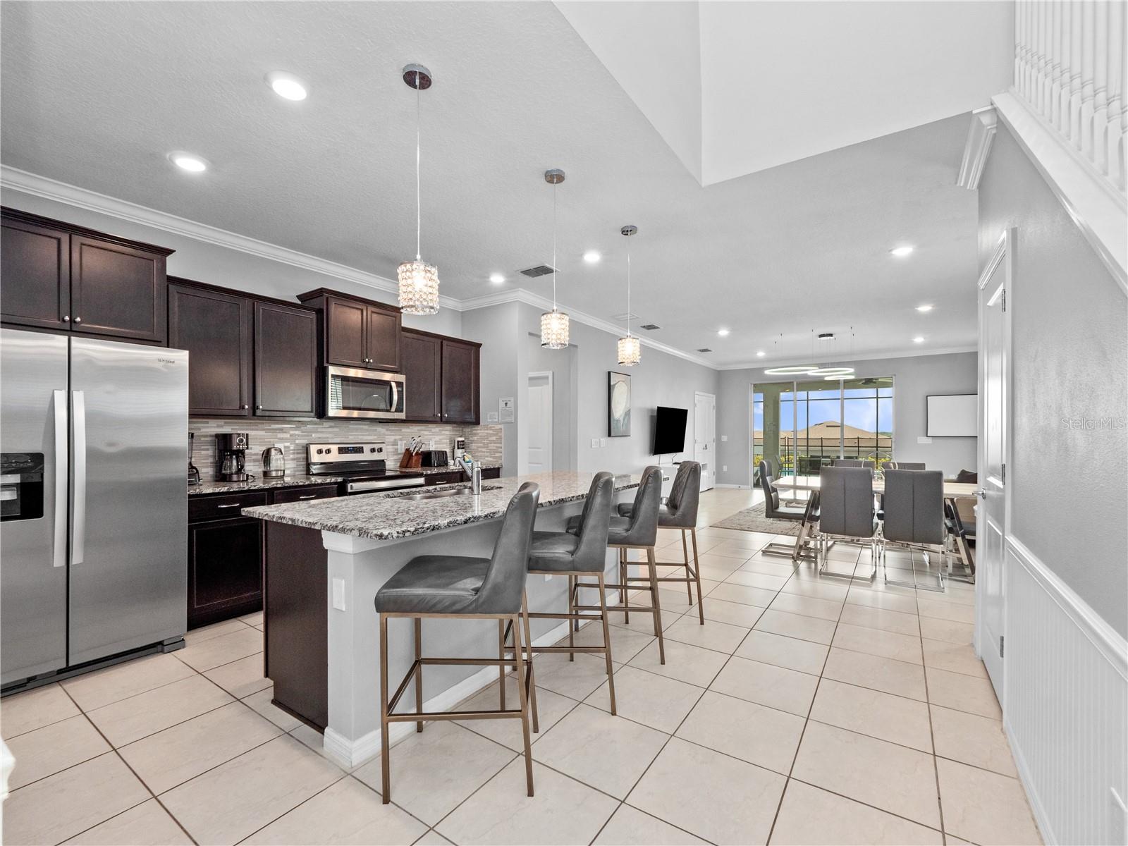 WINDSOR ISLAND RESIDENCE PH 2B - Residential