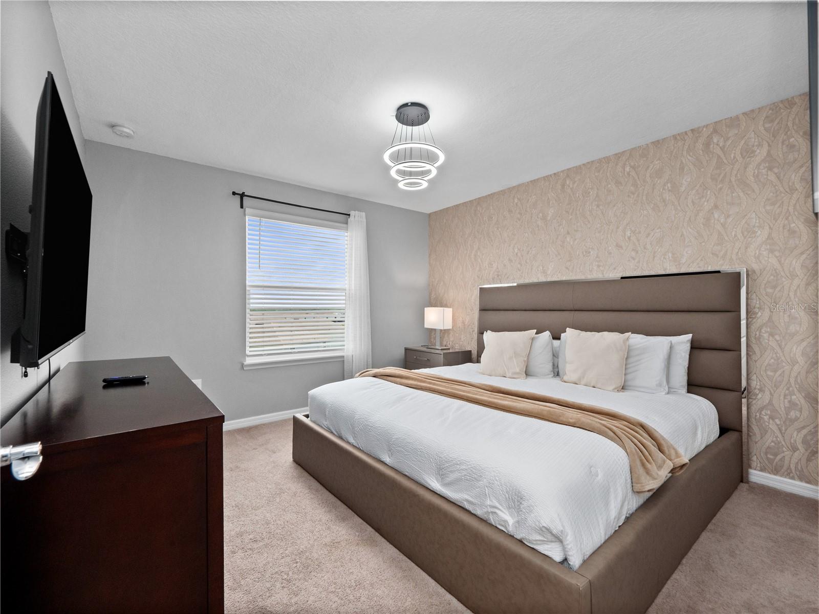 WINDSOR ISLAND RESIDENCE PH 2B - Residential